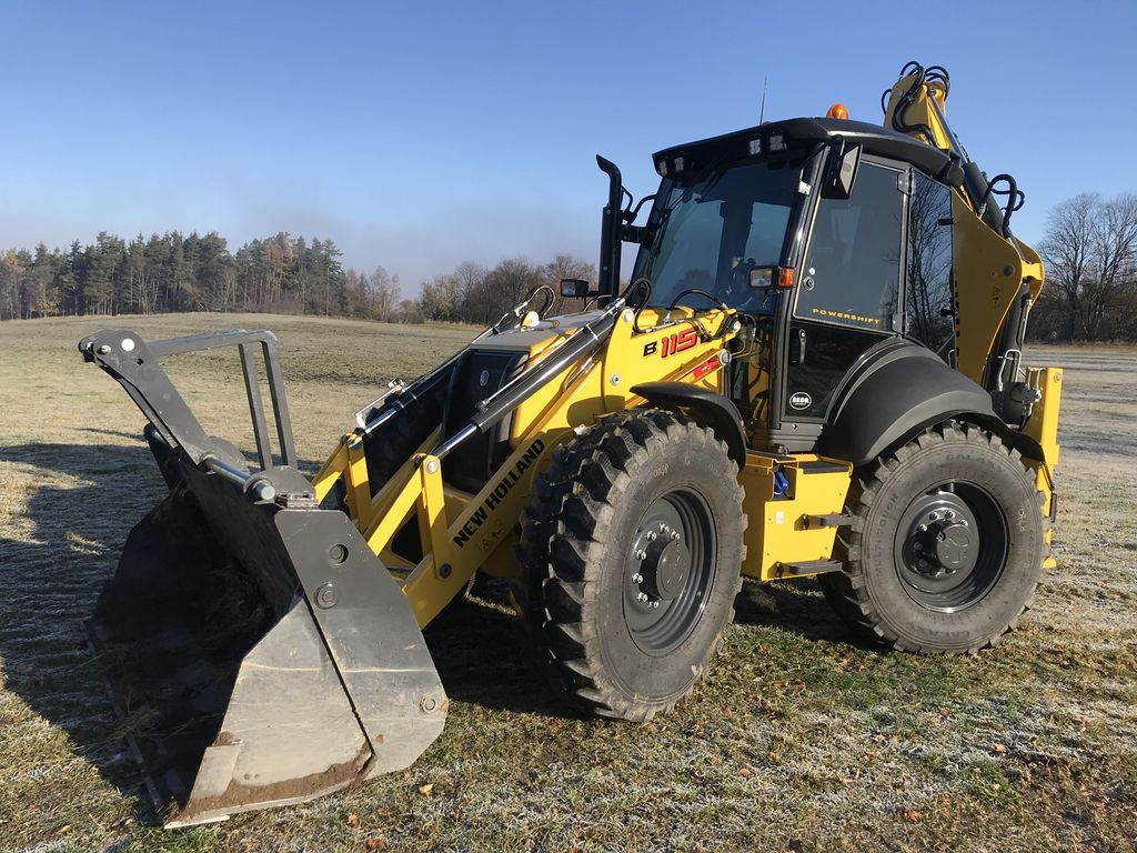 Bagr NEW HOLLAND LB 115 B.